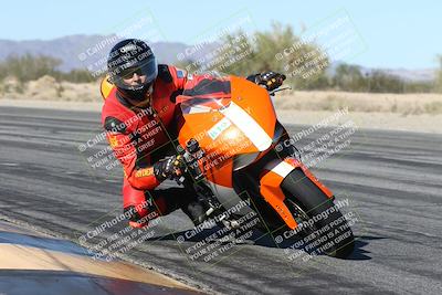 media/Dec-04-2025-Racers Edge (Thu) [[5ebc9f124d]]/3-B Group/3-Session 2 (Turn 7 Inside)/